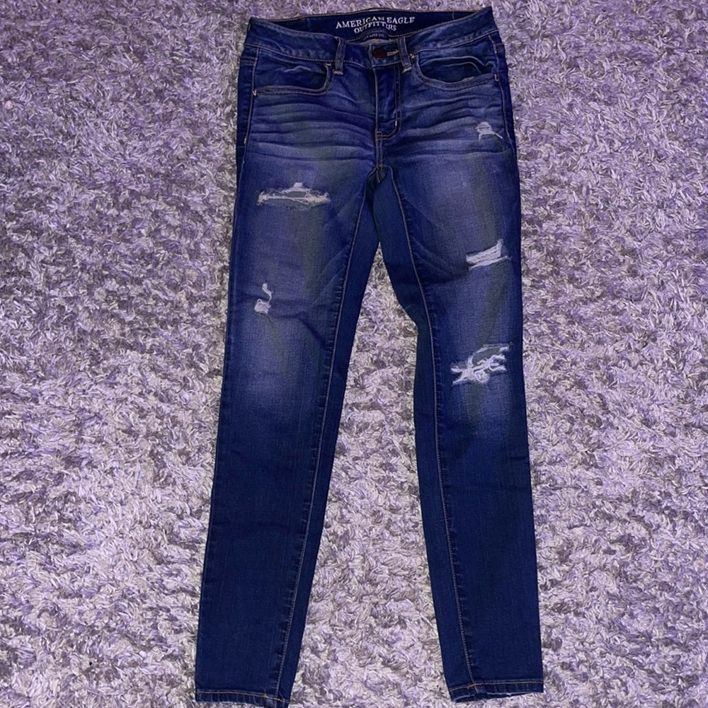 American Eagle distressed jeans